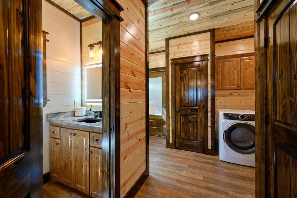 The Whiskey Trip! Family Getaway Vila Broken Bow Exterior foto
